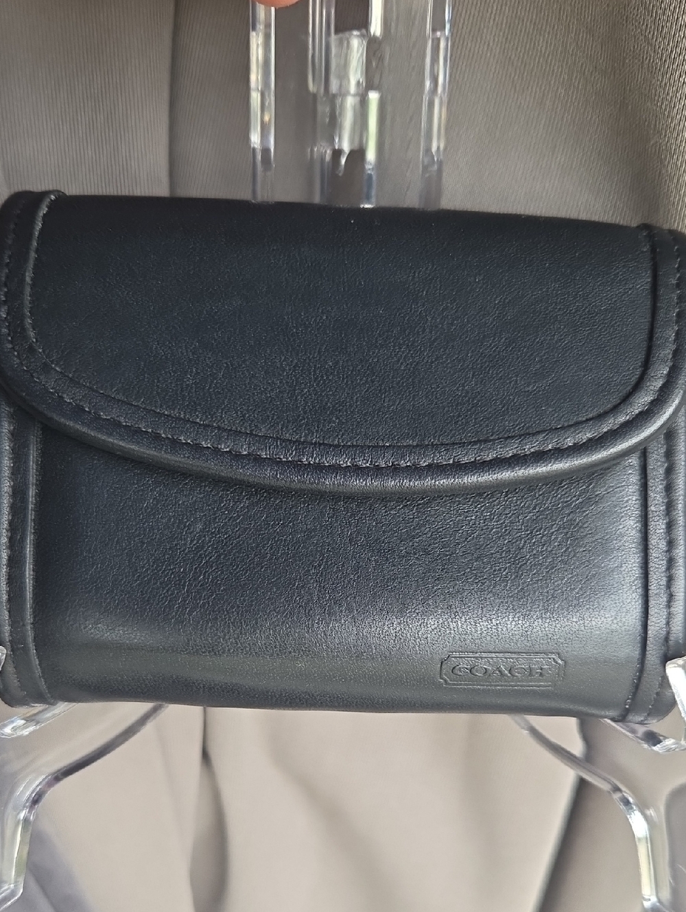 Coach Vintage Black Leather Multifunction Pouch Wallet with Gold Keychain #7219 - Picture 16 of 16